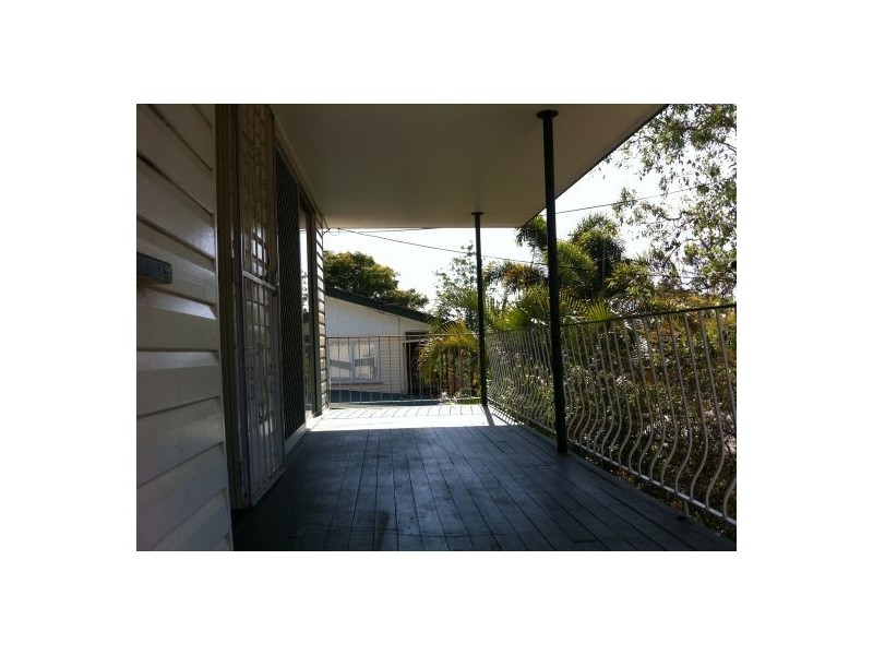 93 Middle St, Coopers Plains QLD 4108