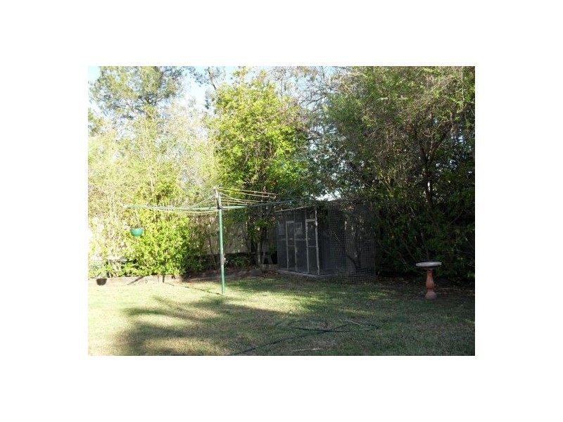 9 Maple St, Kingston QLD 4114