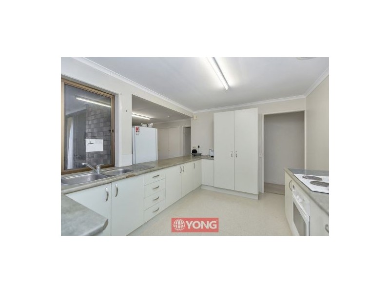 18 Gonzales St, Macgregor QLD 4109