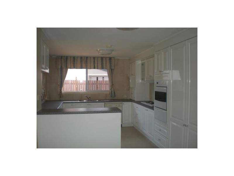 64. Chilton St, Sunnybank Hills QLD 4109