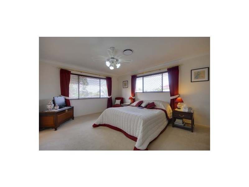 25 Poinciana Cr, Stretton QLD 4116