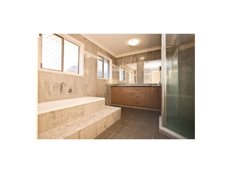 9a Littler St, Sunnybank QLD 4109