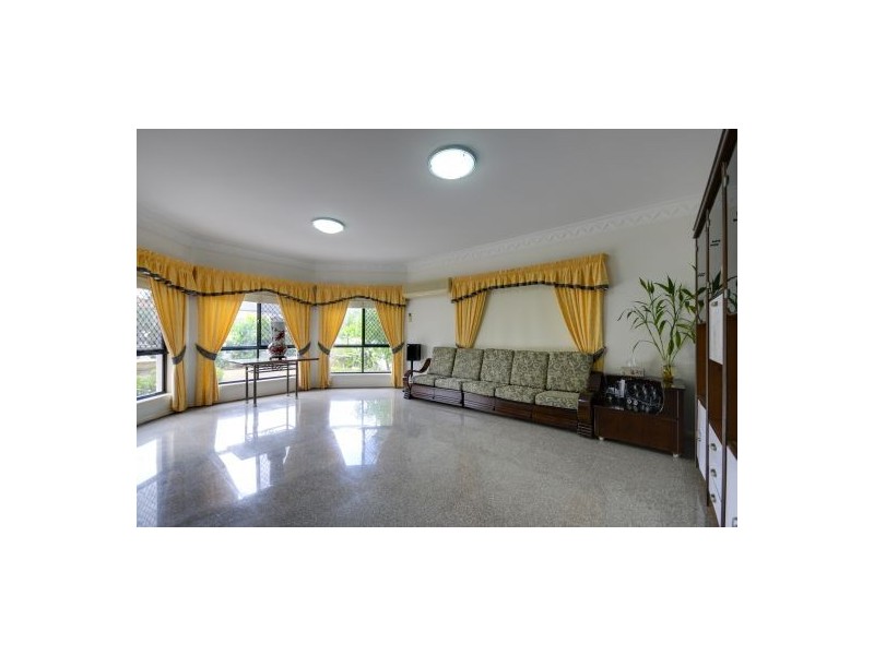 23 Eaton Pl, Sunnybank Hills QLD 4109