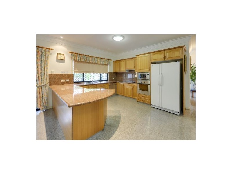 23 Eaton Pl, Sunnybank Hills QLD 4109