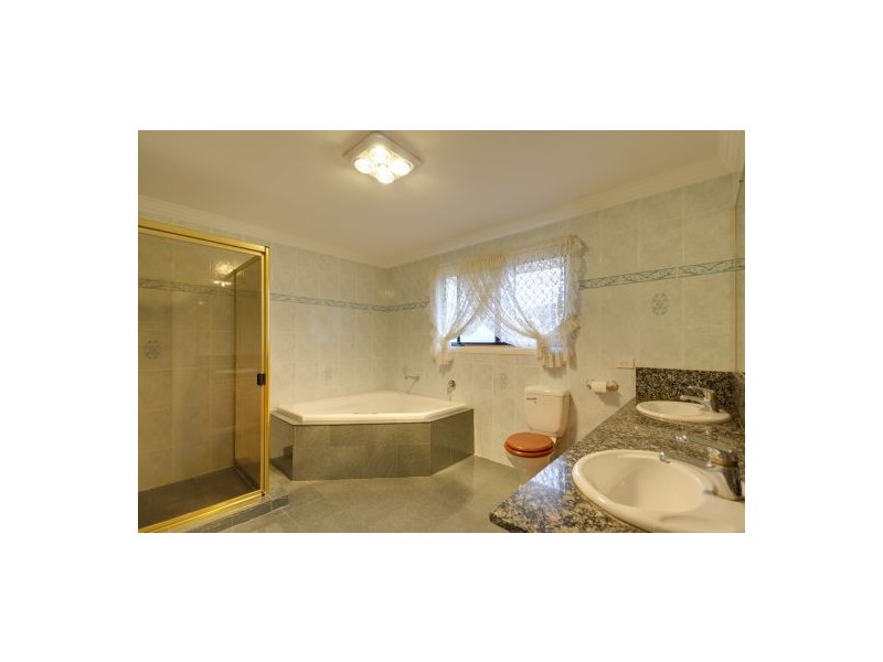 23 Eaton Pl, Sunnybank Hills QLD 4109