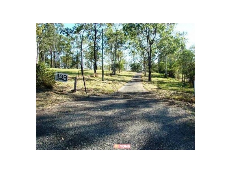 123 Clifton Dr, North Maclean QLD 4280