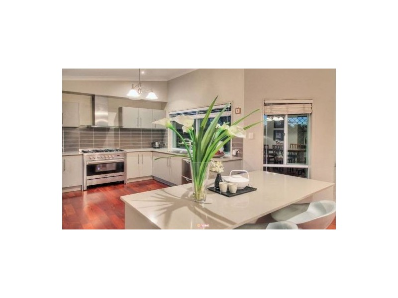 3 Larapinta Cct, Parkinson QLD 4115