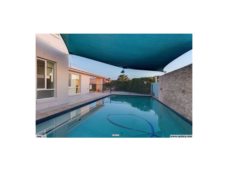 3 Larapinta Cct, Parkinson QLD 4115