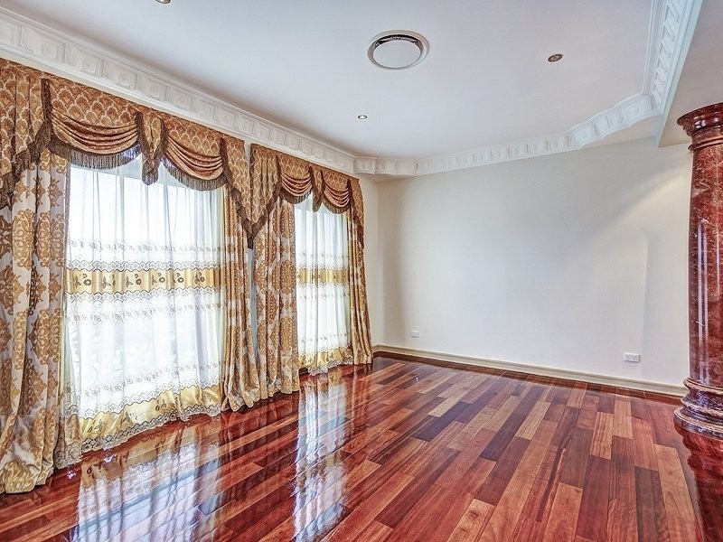 83 The Parkway, Stretton QLD 4116