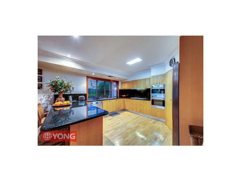 4 Capstan Pl, Macgregor QLD 4109