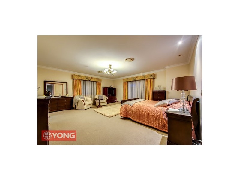 4 Capstan Pl, Macgregor QLD 4109