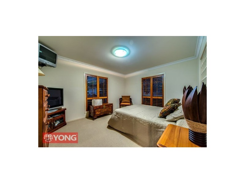 4 Capstan Pl, Macgregor QLD 4109