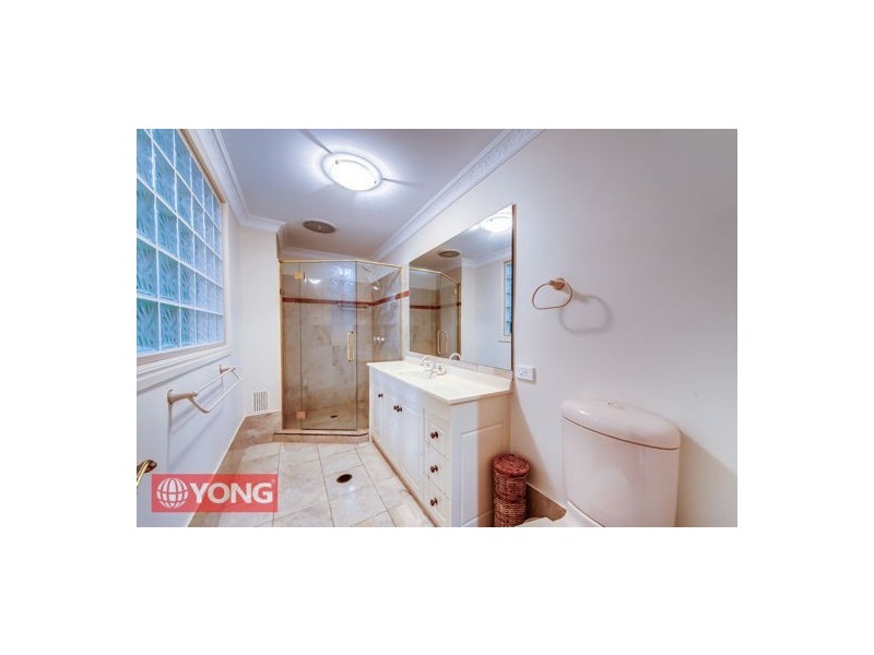 4 Capstan Pl, Macgregor QLD 4109