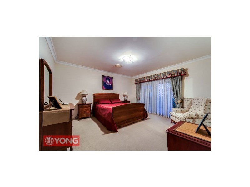 4 Capstan Pl, Macgregor QLD 4109