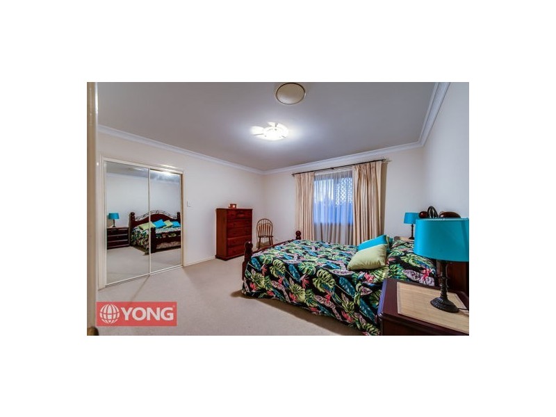 4 Capstan Pl, Macgregor QLD 4109