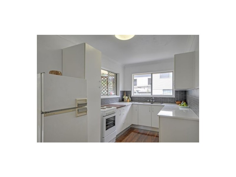 7 Praeger St, Chapel Hill QLD 4069