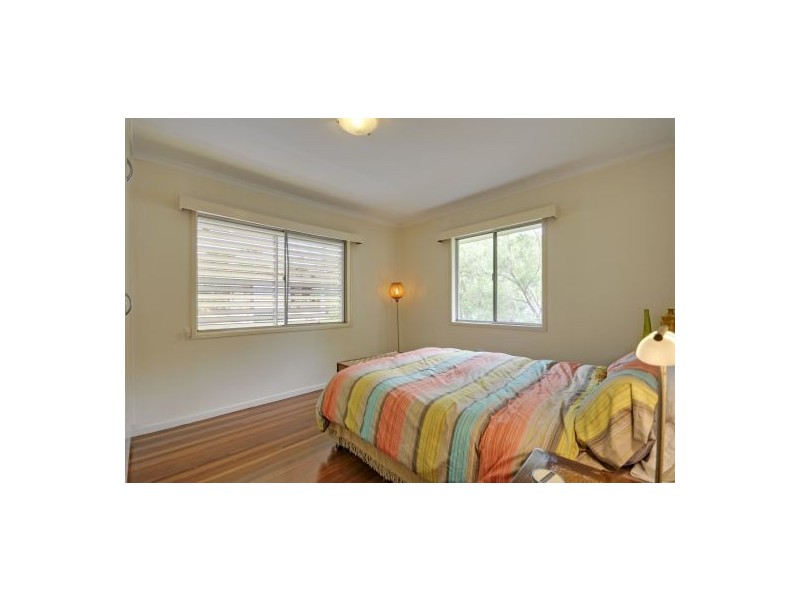 7 Praeger St, Chapel Hill QLD 4069