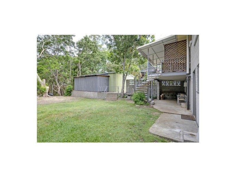 7 Praeger St, Chapel Hill QLD 4069