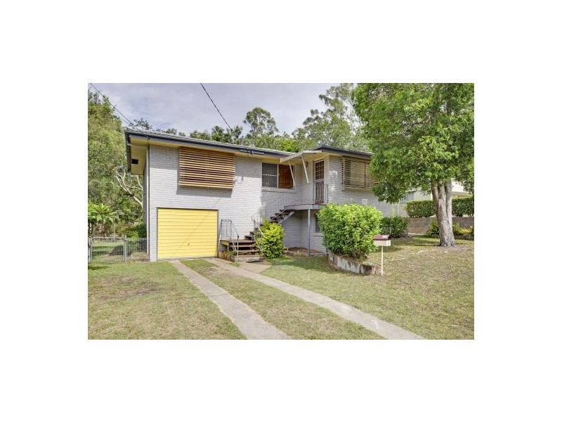 7 Praeger St, Chapel Hill QLD 4069