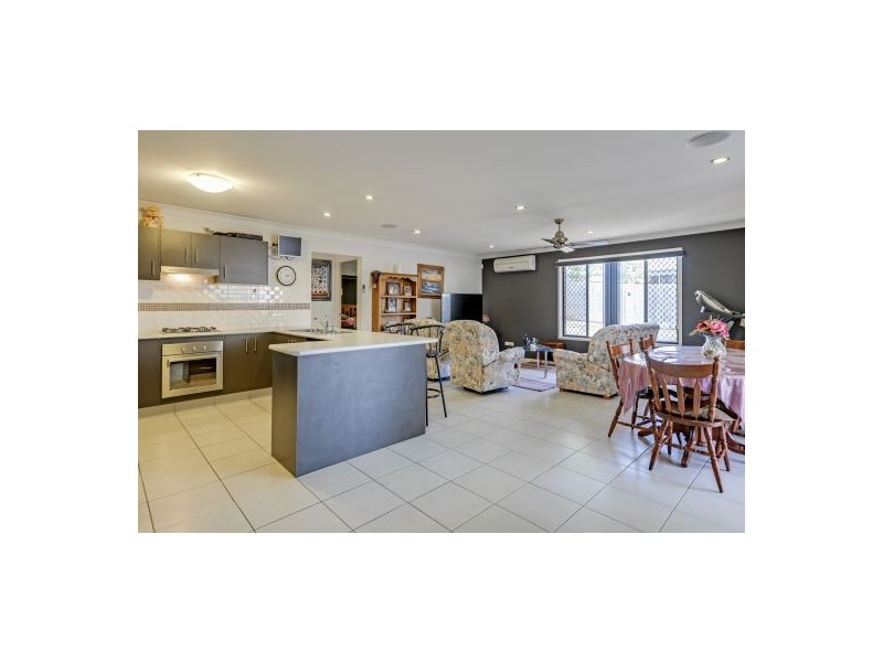 17 Nabeel Pl, Calamvale QLD 4116