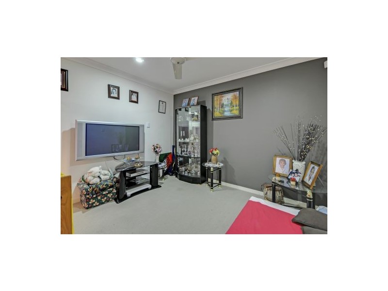 17 Nabeel Pl, Calamvale QLD 4116