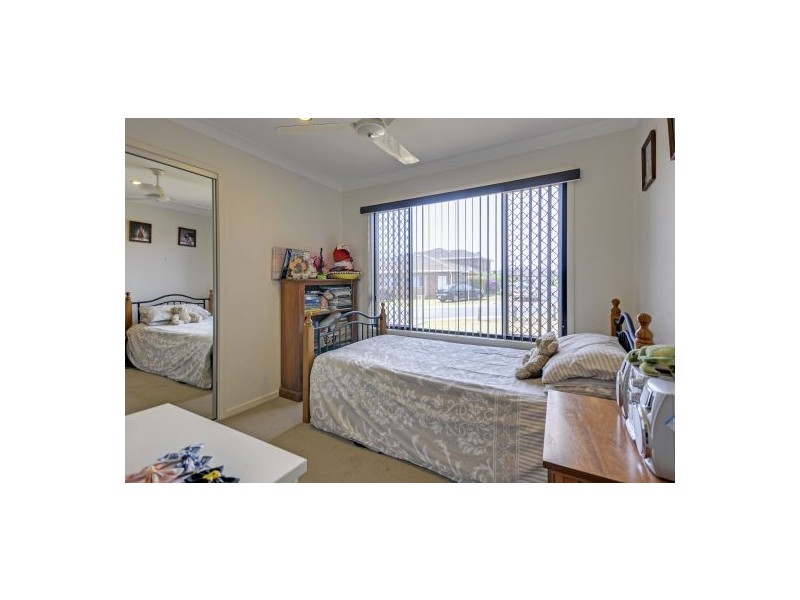 17 Nabeel Pl, Calamvale QLD 4116