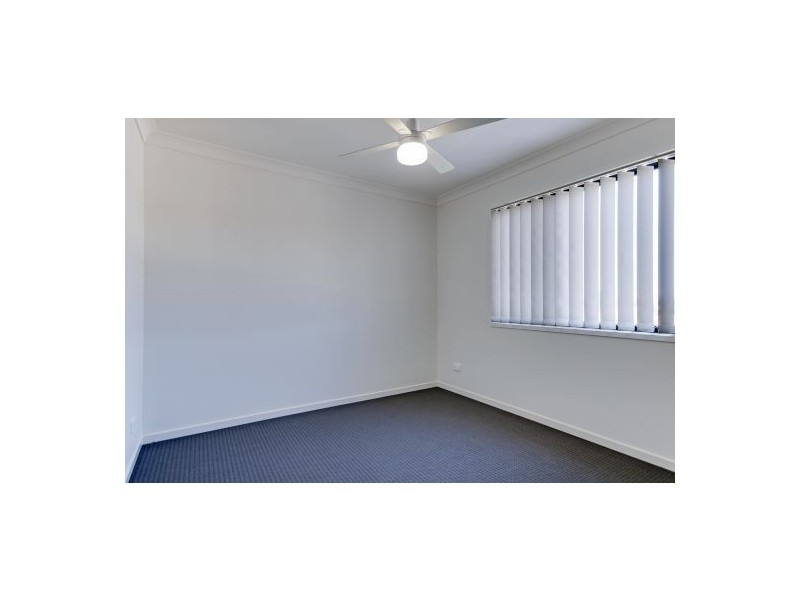 2 & 4/ 39 Dickenson St, Carina QLD 4152