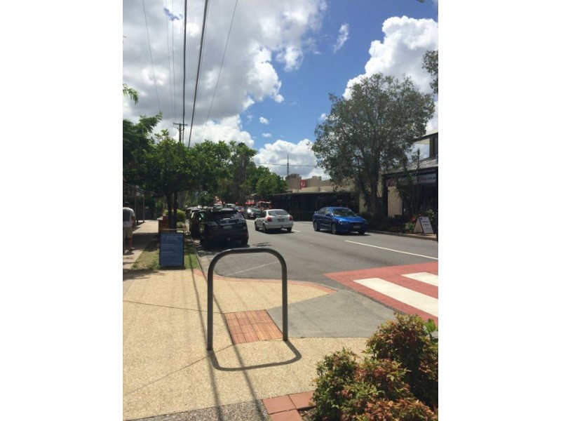 352 + 354 Riding Rd, Balmoral QLD 4171