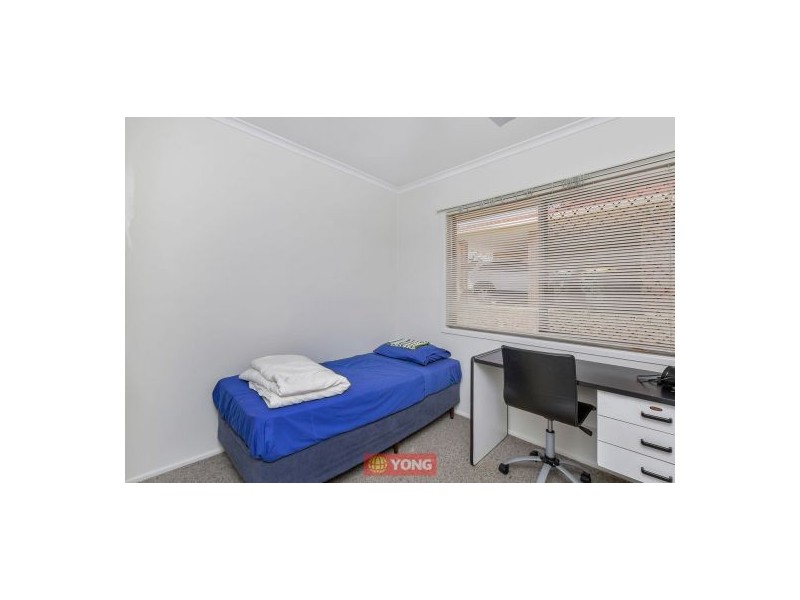16 Saffron St, Robertson QLD 4109