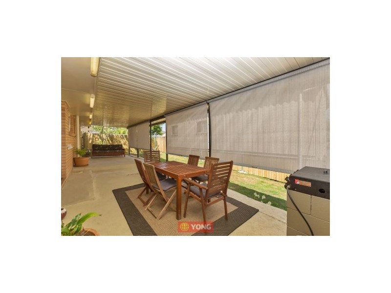 16 Saffron St, Robertson QLD 4109