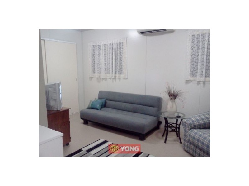 16 Saffron St, Robertson QLD 4109