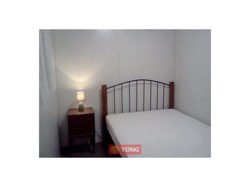 16 Saffron St, Robertson QLD 4109