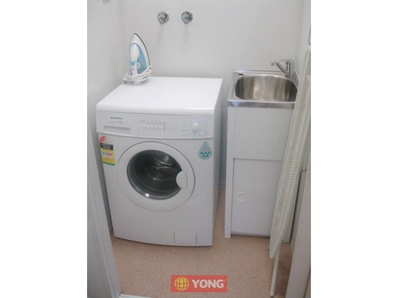 16 Saffron St, Robertson QLD 4109