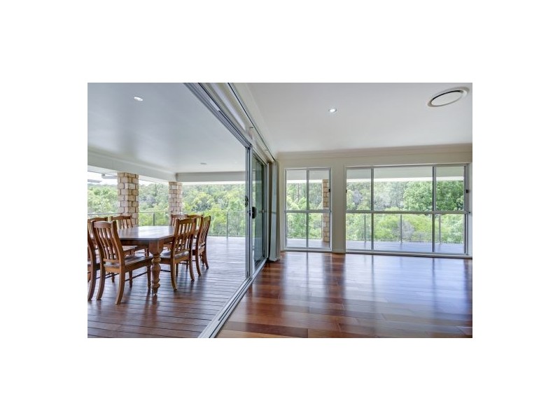 18 John Markwell Pde, Daisy Hill QLD 4127