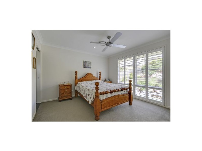 18 John Markwell Pde, Daisy Hill QLD 4127