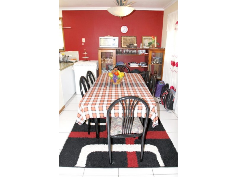 10 Ammons St, Browns Plains QLD 4118