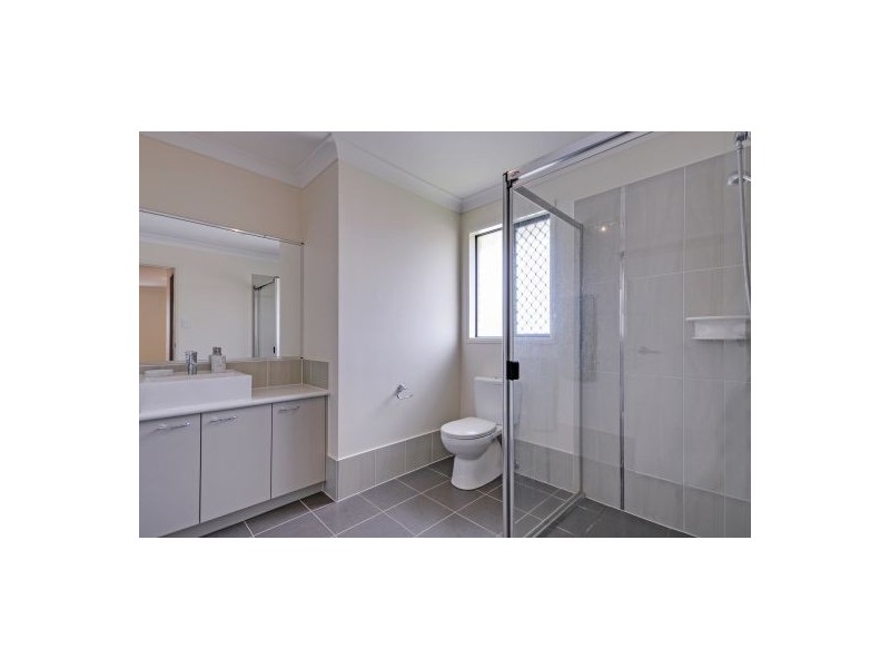 18 Sarabah Close, Calamvale QLD 4116