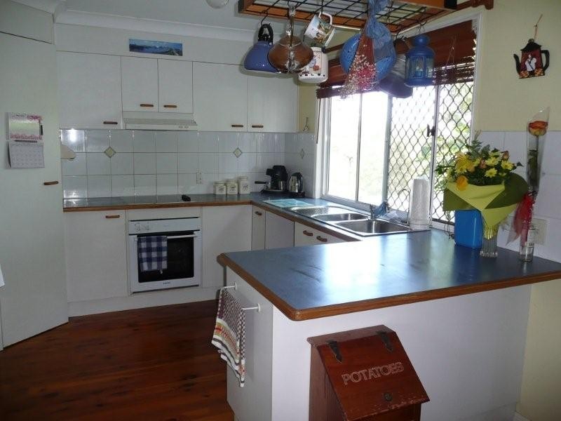 7 Lauren Court, Camira QLD 4300