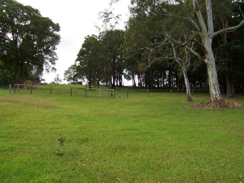 Mapleton QLD 4560