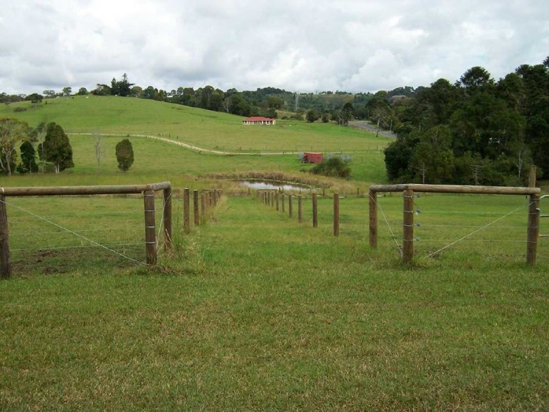 Mapleton QLD 4560
