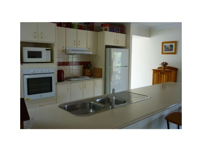 1 Cedarwood Dr, Brassall QLD 4305