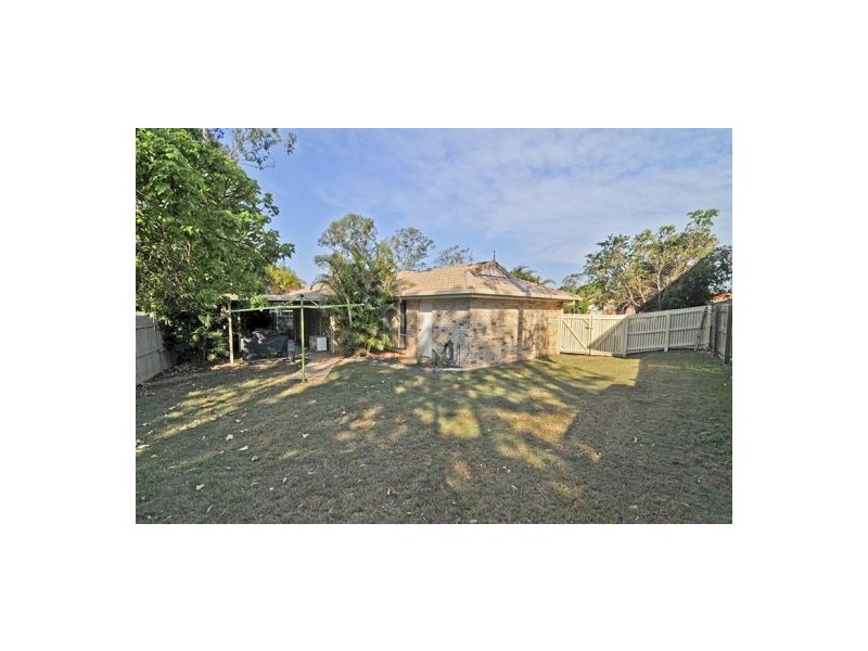 8 Elmhurst Crescent, Flinders View QLD 4305
