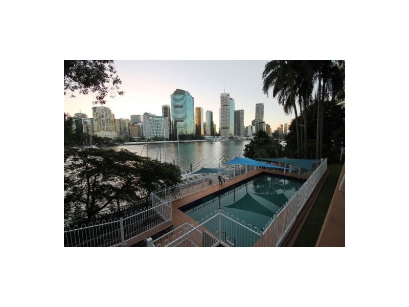 .43/355 Main Street, Kangaroo Point QLD 4169