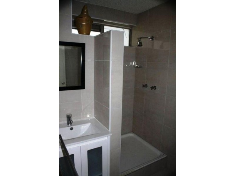 .69 Northcote Street, East Brisbane QLD 4169