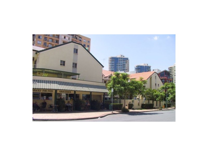 224.85 Deakin Street, Kangaroo Point QLD 4169