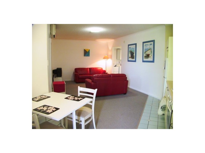 224.85 Deakin Street, Kangaroo Point QLD 4169