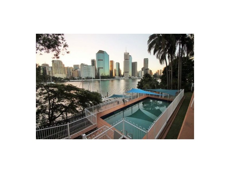 307.355 Main Street, Kangaroo Point QLD 4169