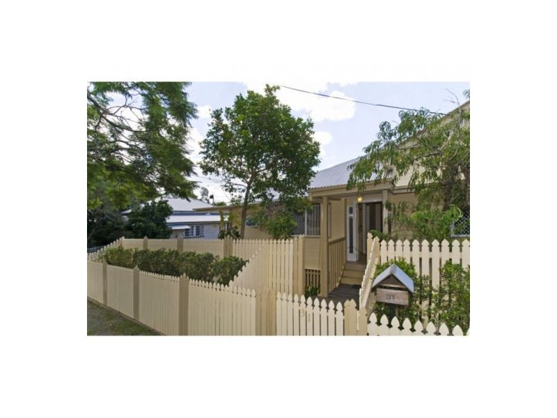 1.31 Adamson Street, Wooloowin QLD 4030