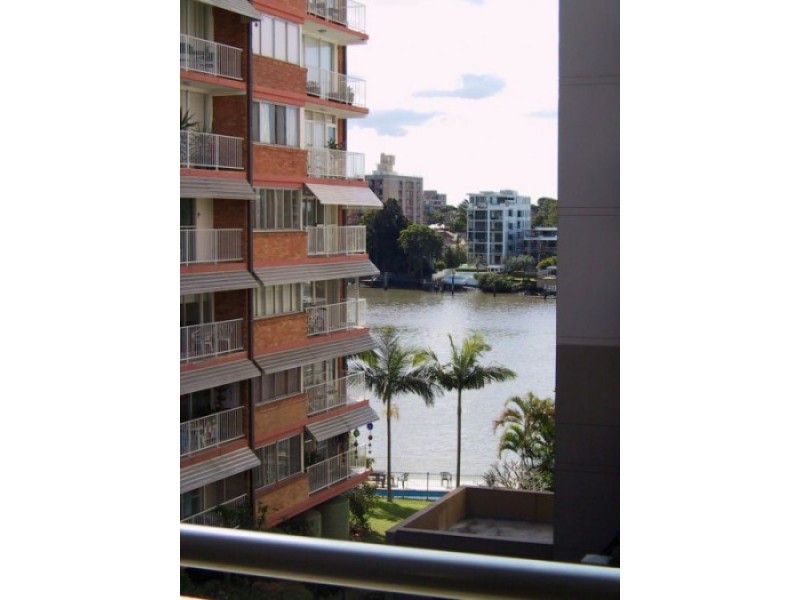 25.76 Thorn Street, Kangaroo Point QLD 4169