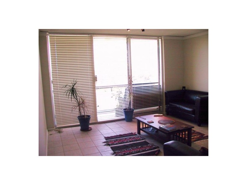 32.8 Doris St, Highgate Hill QLD 4101